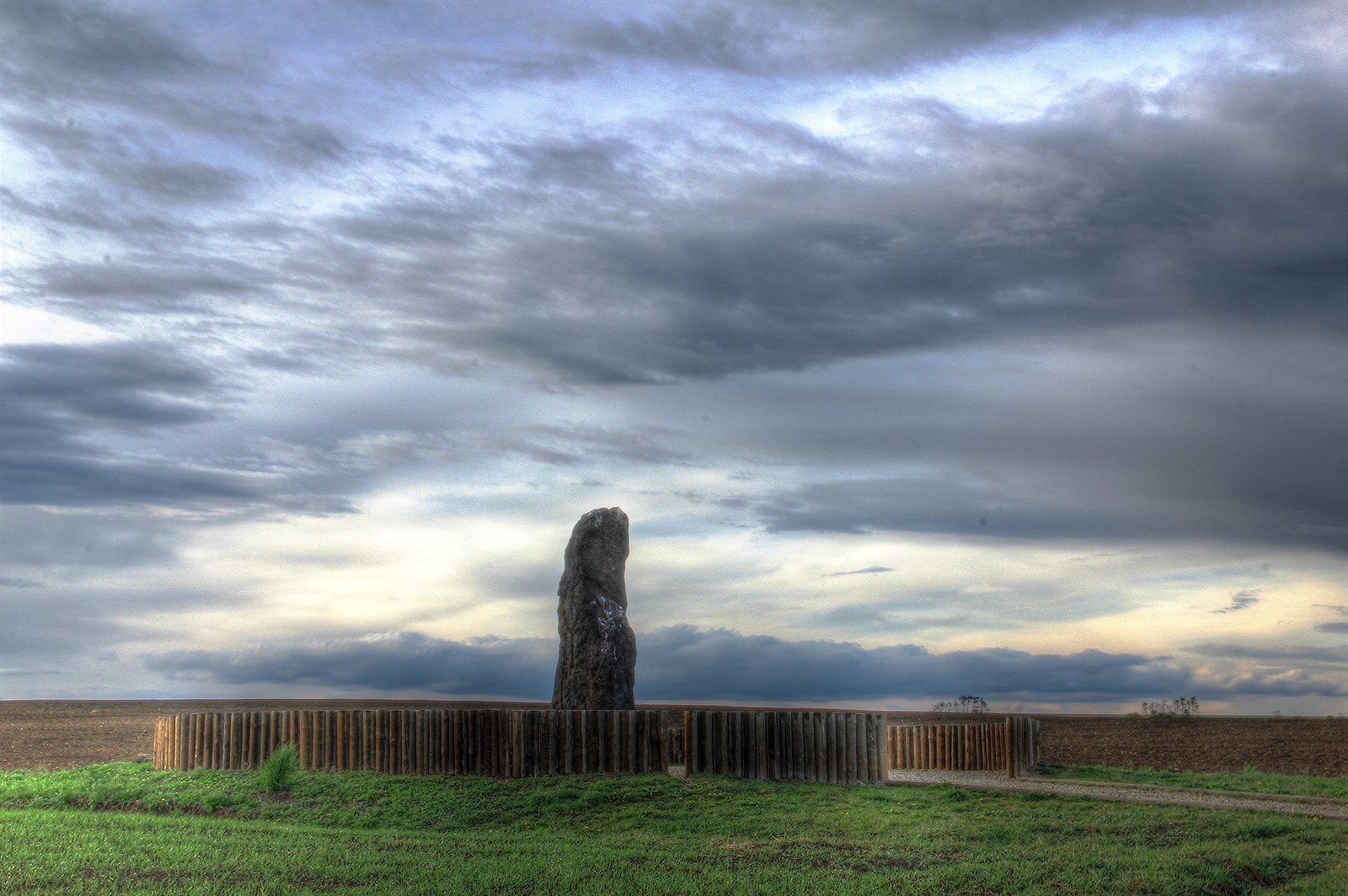 Menhir Klobuky