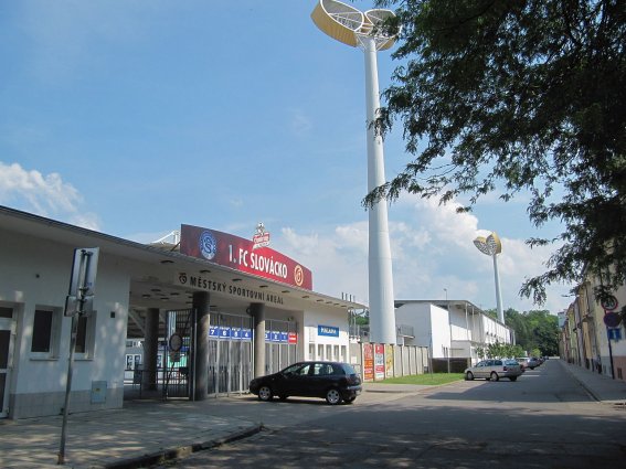 Městský fotbalový stadion Miroslava Valenty Kultura.cz