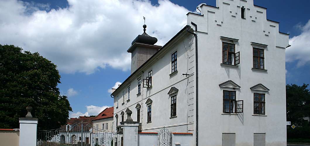 Zámek Kňovice