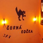 cerna-kocka-2.jpg