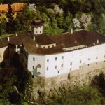 hrad-malenovice-1.jpg