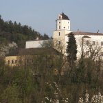 hrad-malenovice-2.jpg