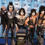 kiss-2.jpg