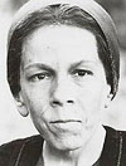 Linda Hunt