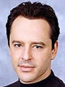 Gil Bellows