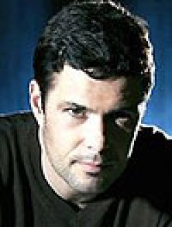 Carlos Bernard