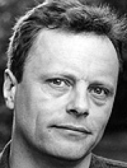 Robert Llewellyn