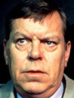 Warren Clarke