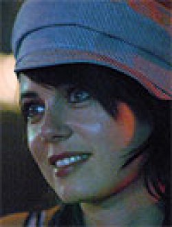 Mia Kirshner