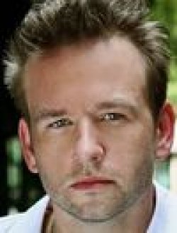 Dallas Roberts