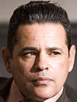 Raymond Cruz