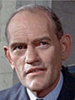 Harry Andrews