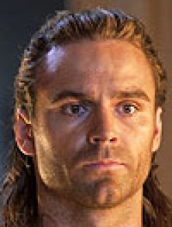 Dustin Clare
