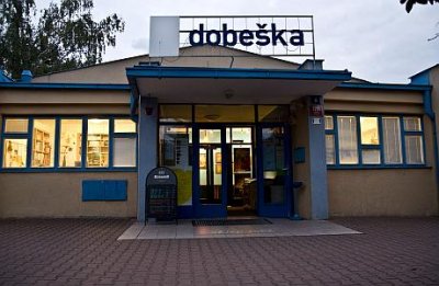 divadlo-dobeska-1.jpg