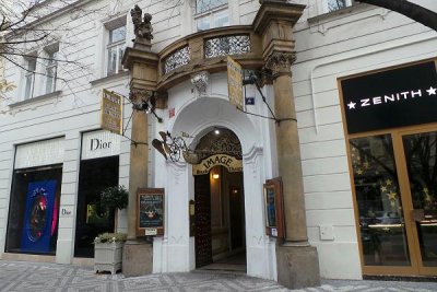 divadlo-image-1.jpg