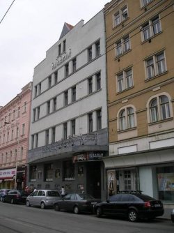 divadlo-pod-palmovkou-1.jpg