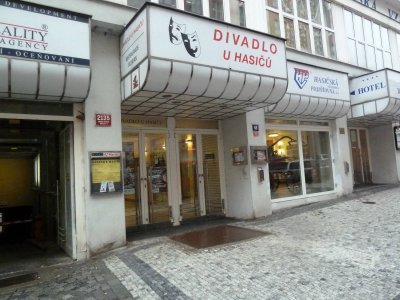 divadlo-u-hasicu-1-2.jpg