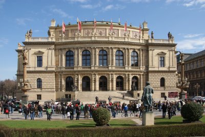 galerie-rudolfinum-praha-1-1.jpg