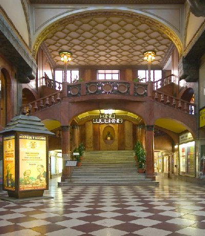 kino-lucerna-praha-4.jpg