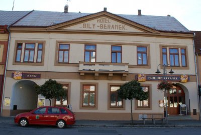 kino-mir-hermanuv-mestec-1.jpg