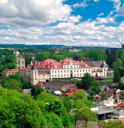 kolowratsky-zamek-rychnov-nad-kneznou.jpg