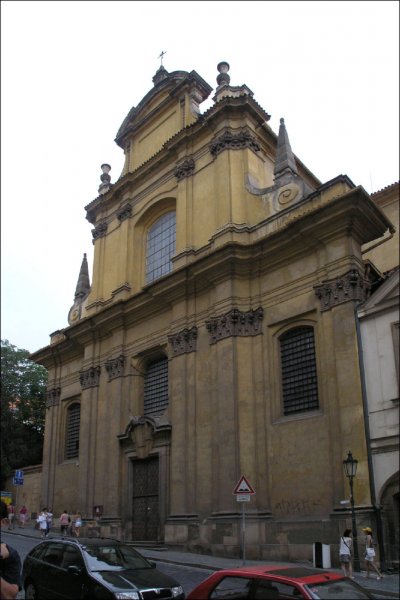 kostel-sv-kajetana-1.jpg