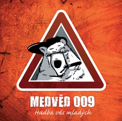 Medvěd 009