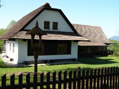 pamatnik-bratri-strnadlu-a-jana-knebla-2.jpg