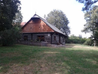 pamatnik-josefa-jungmanna-1.jpg