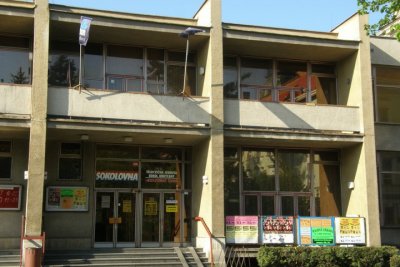 sokolovna-rokycany-1.jpg