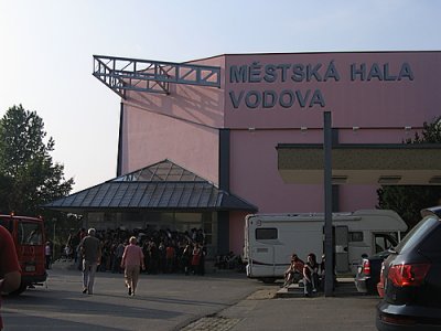 sportovni-hala-vodova-2.jpg