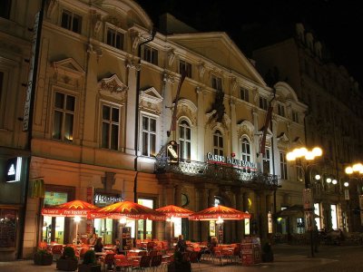 srnec-theatre-1.jpg
