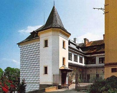 statni-zamek-slatinany-2.jpg