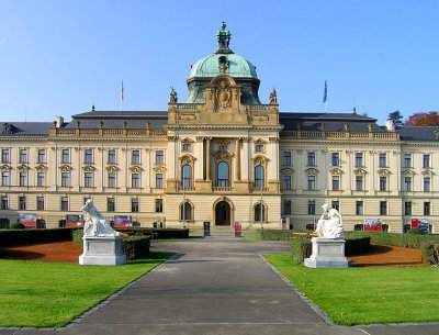 strakova-akademie5.jpg