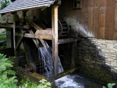 valasske-muzeum-v-prirode-v-roznove-pod-radhostem-mlynska-dolina-1.jpg