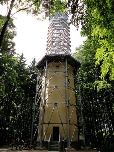 vysoky-kamyk-rozhledna-2.jpg