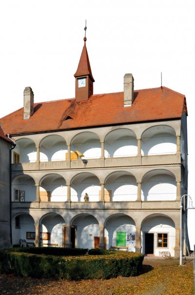 zamek-bohutice-1.jpg