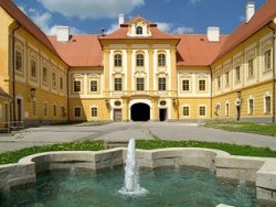 zamek-borovany-3.jpg