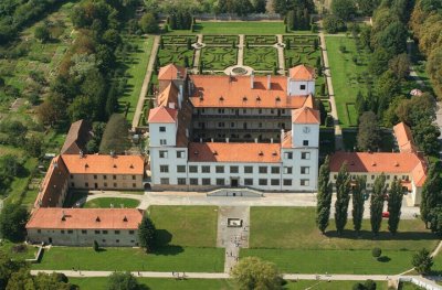 zamek-bucovice8.jpg