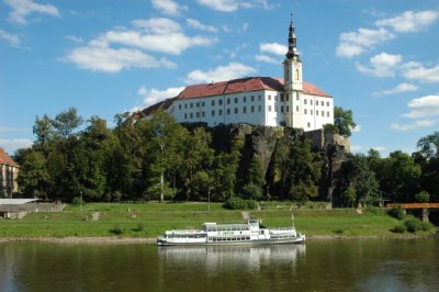 zamek-decin-1.jpg