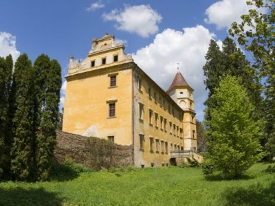 zamek-radim-1-1.jpg