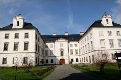 zamek-vizovice-2.jpg