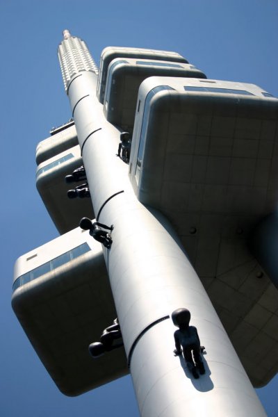 zizkovsky-vysilac-tower-park-zizkovska-vez3-1.jpg