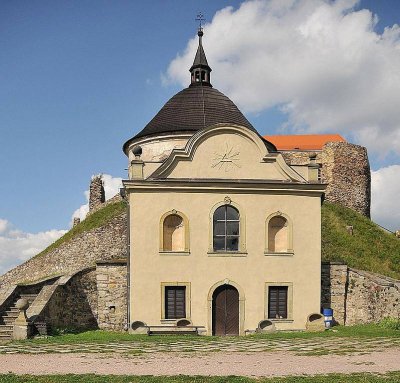 zricenina-hradu-potstejn-6.jpg