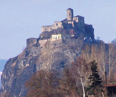 zricenina-hradu-strekov-2.jpg