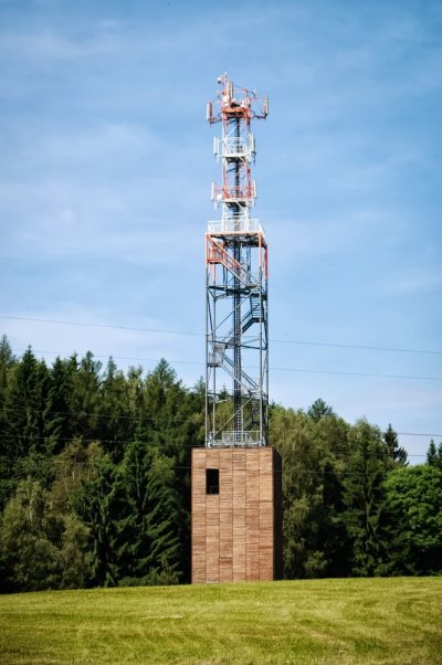 zubersky-vrch-u-trhove-kamenice-rozhledna-1.jpg