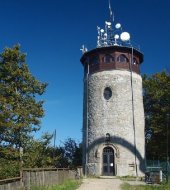 Vstup na rozhlednu – panorama Hostýnských vrchů