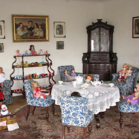 Dětský okruh s hračkami a pokojem princezny