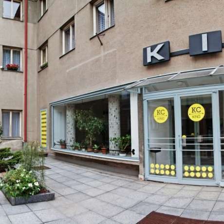 O kuřatech a lidech