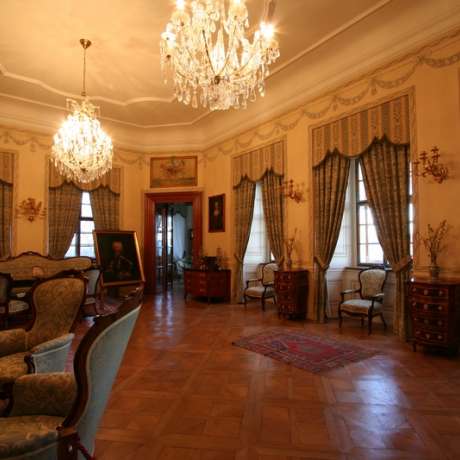 Prohlídkový okruh I + II – kompletní prohlídka prostor zámku